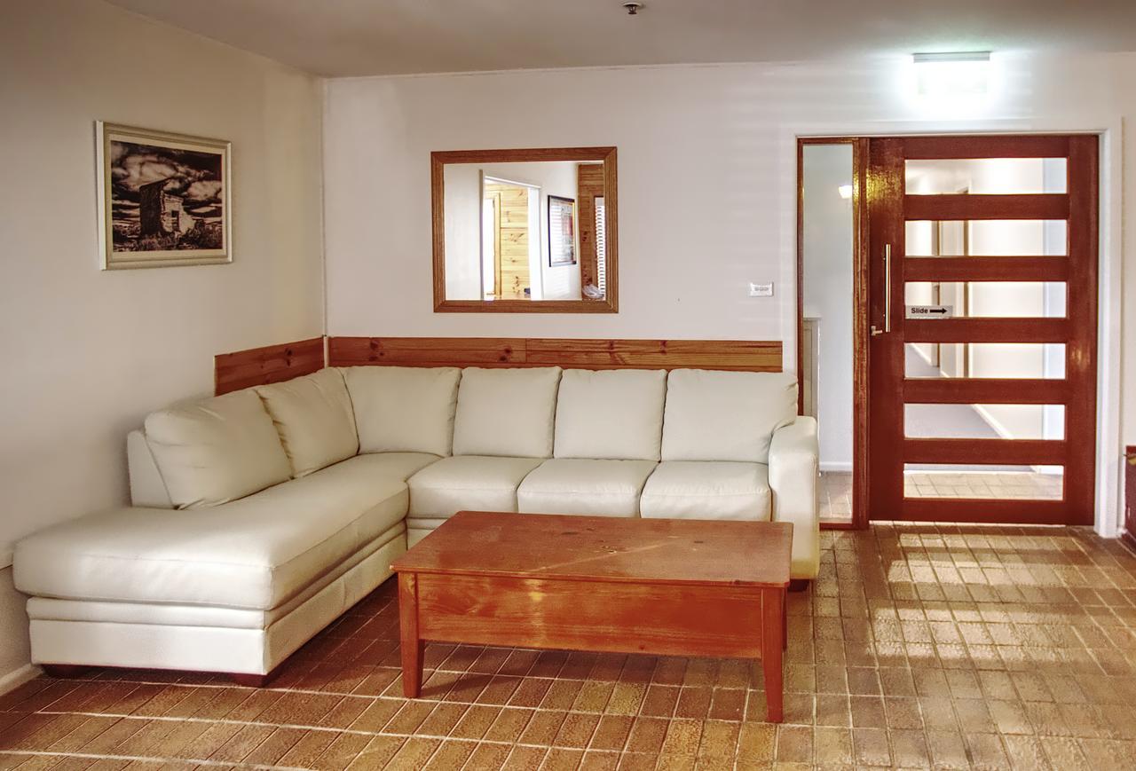 Selwyn Star Lodge Адаминаби Екстериор снимка
